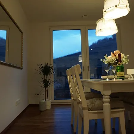 Penthouse Burgblick Mit Dachterrasse